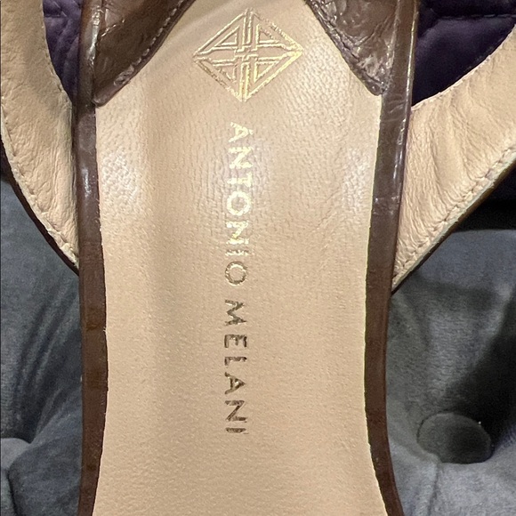 ANTONIO MELANI Tan Textured Slingback Heels - Picture 2 of 6